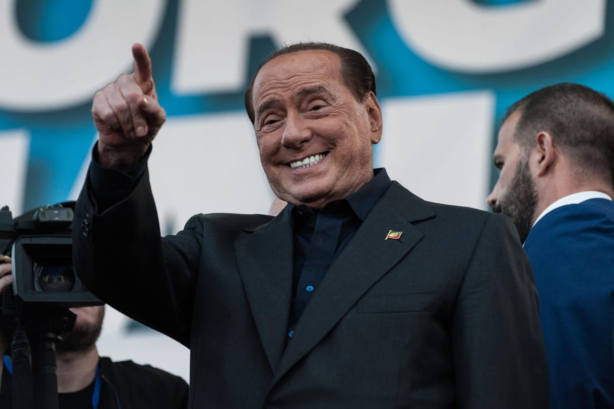 Mizu, skacok? – a 85 éves Silvio Berlusconi csatlakozott a TikTokhoz