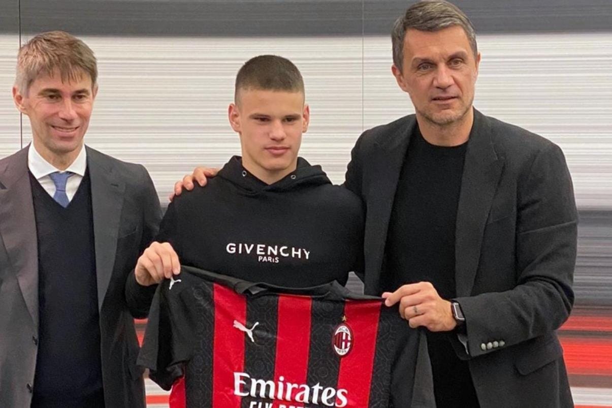 17 éves magyar focistát szerződtetett az NB II.-ből az AC Milan