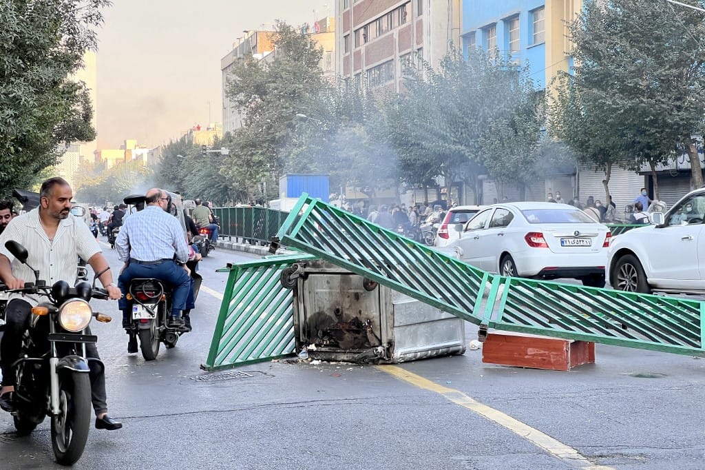 Irán szakításra készül az EU-val, és tagadja az orosz fegyverszállításokat