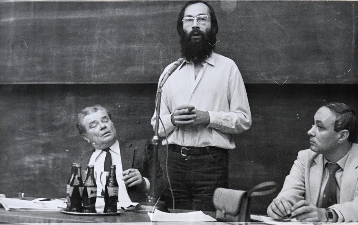 „Nem botrányt szeretnénk, ami van, hanem szabadságot” – 1983, Mozgó Világ-ügy, TGM színre lép