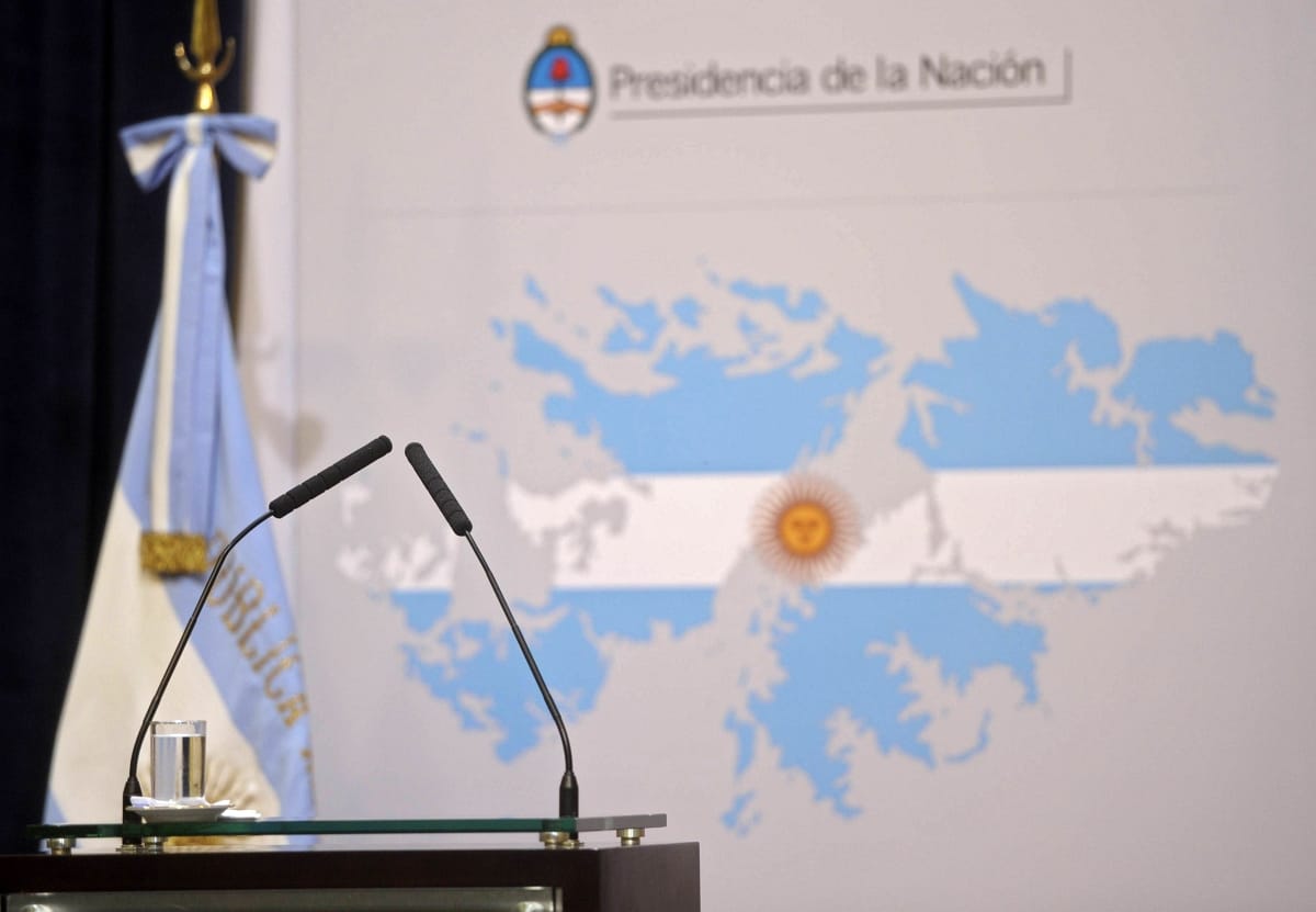 A keselyűkkel harcoló Argentína csődbe ment, másodszor is