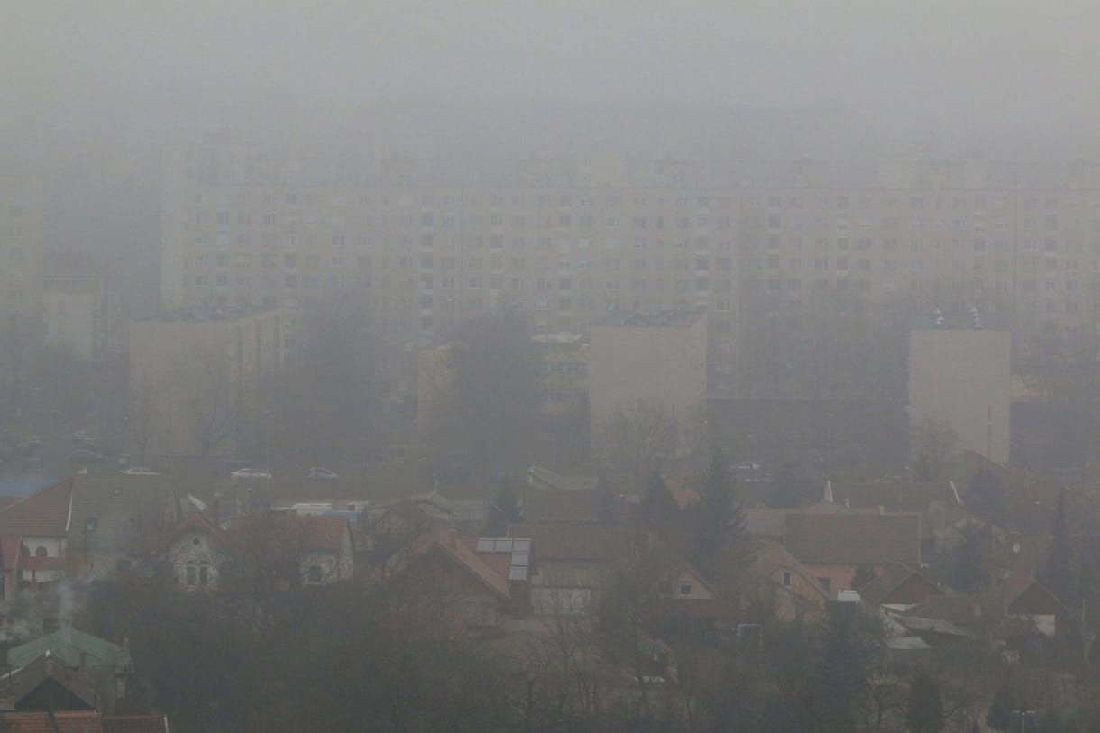 Ismeretlen holttestre bukkantak Miskolcon