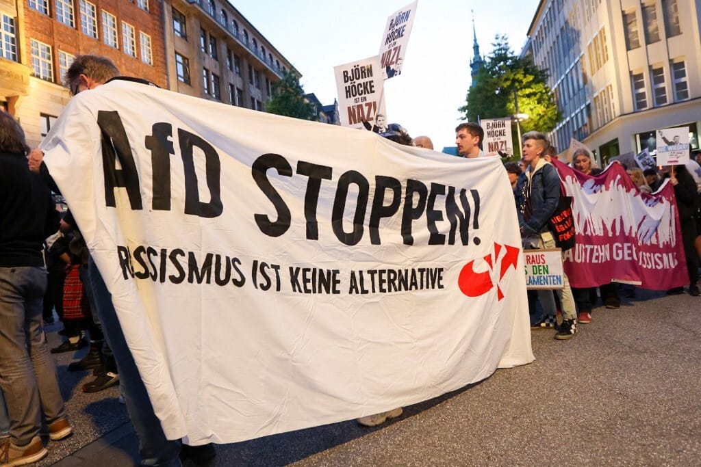 Le Monde-vezércikk: Nyugtalanító a német szélsőjobb felemelkedése, ám az AfD aligha tud majd kormányozni