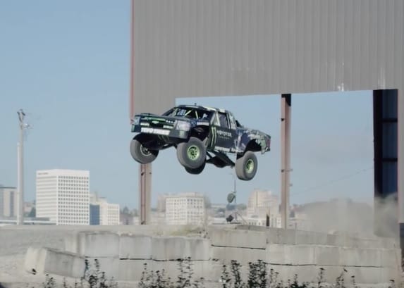 Ő volna Ken Block kicsit faragatlan unokatesója? - videó