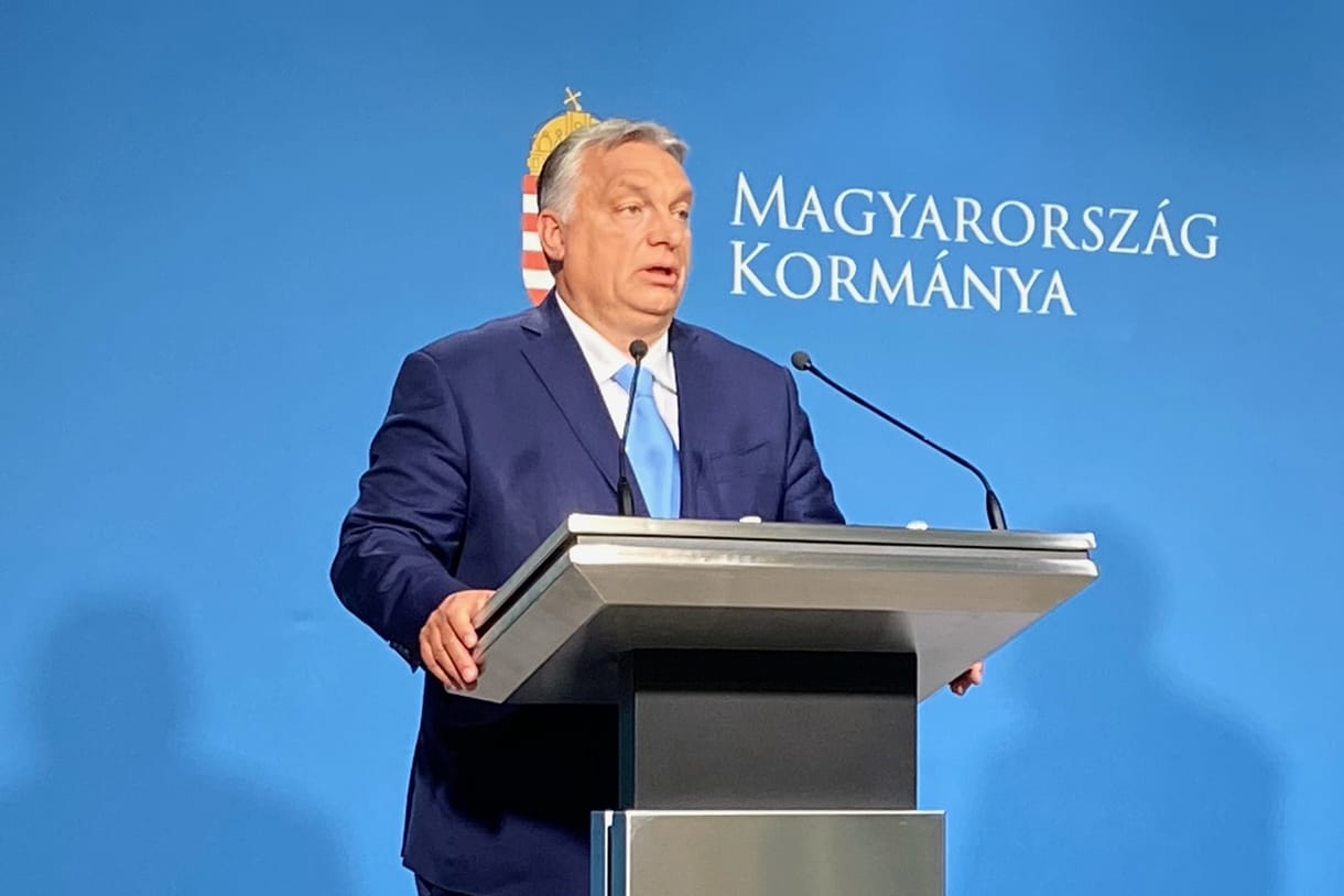 „Nagy győzelem” – Orbán máris gratulált Nawrockinak