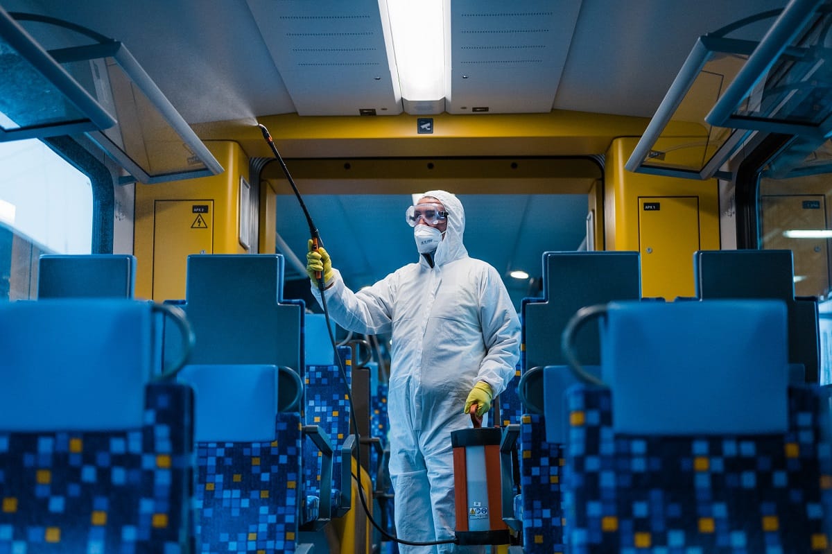 A magyar fertőtlenítő startup már Csehországban is dolgozik a vírus terjedése ellen