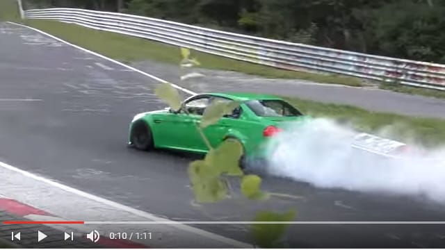 Jó kis káoszt okozott a Nürburgringen egy kigyulladó BMW – videó