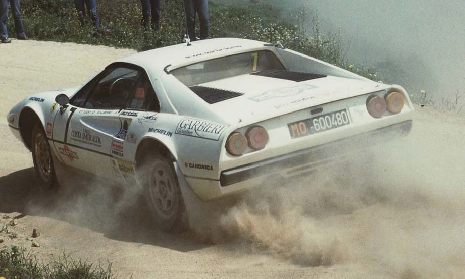 Nem tévedés: poros ralikra szánt Ferrari ritkaságot kínálnak most eladásra