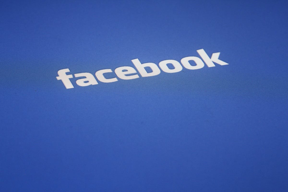 Veszélyes pénzkötegeket posztolni a Facebookon