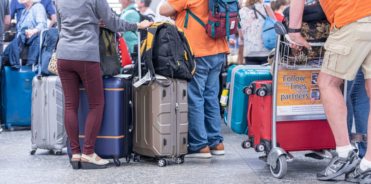 Ha nincs turista, az a baj, ha van, akkor meg az: télre oldódhat meg a reptérkáosz