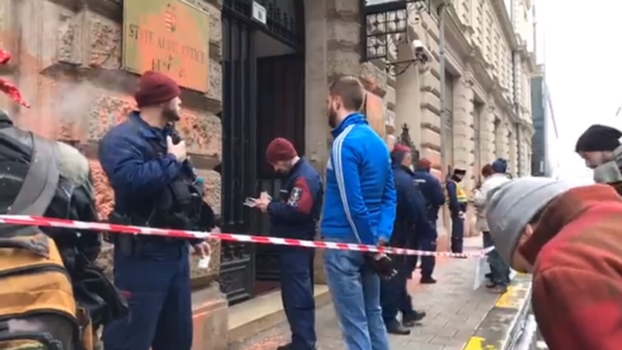 Elmarasztalta a bíróság Gulyás Mártont és társait egy hét évvel ezelőtti akciójuk miatt