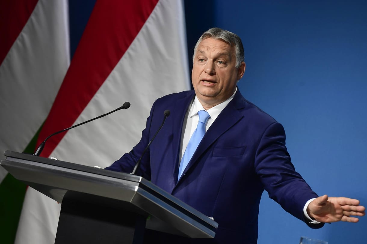 Orbán: Még a Szentatya sem védett az álhírek ellen