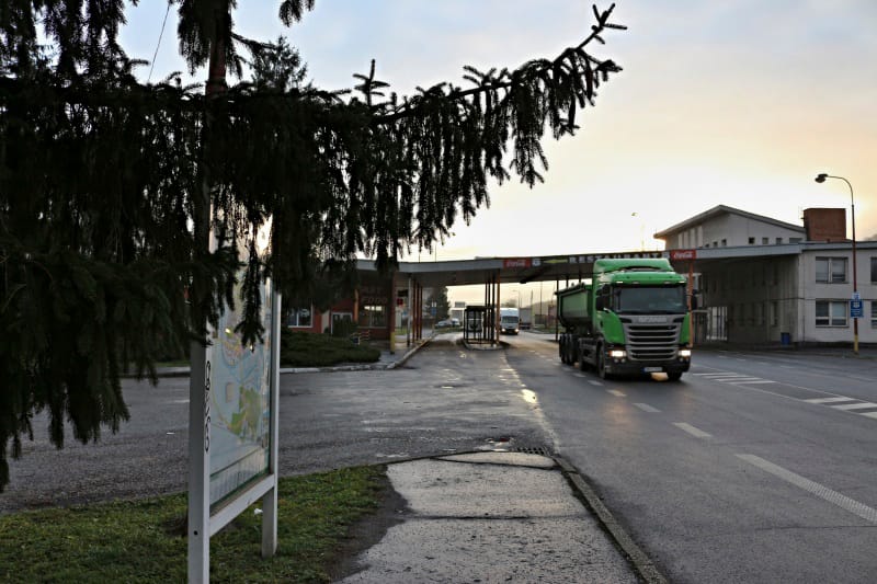 Tüntetés miatt korlátozzák több magyar határátkelő forgalmát