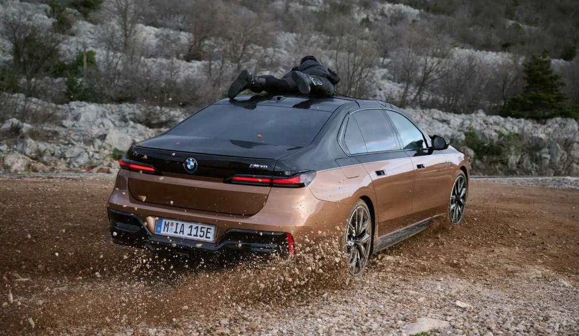 A BMW kémfilmjében Uma Thurman játssza az egyik főszerepet