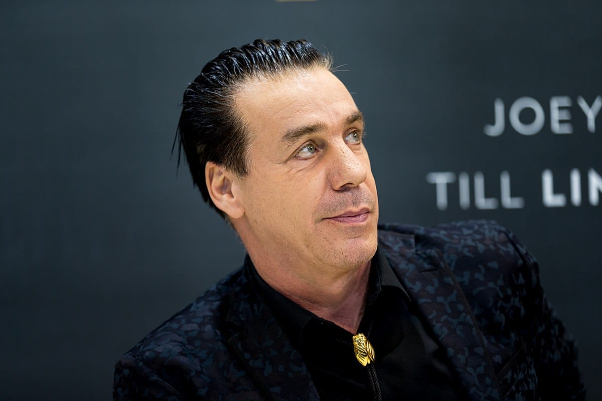 Negatív lett a Rammstein énekesének koronavírustesztje