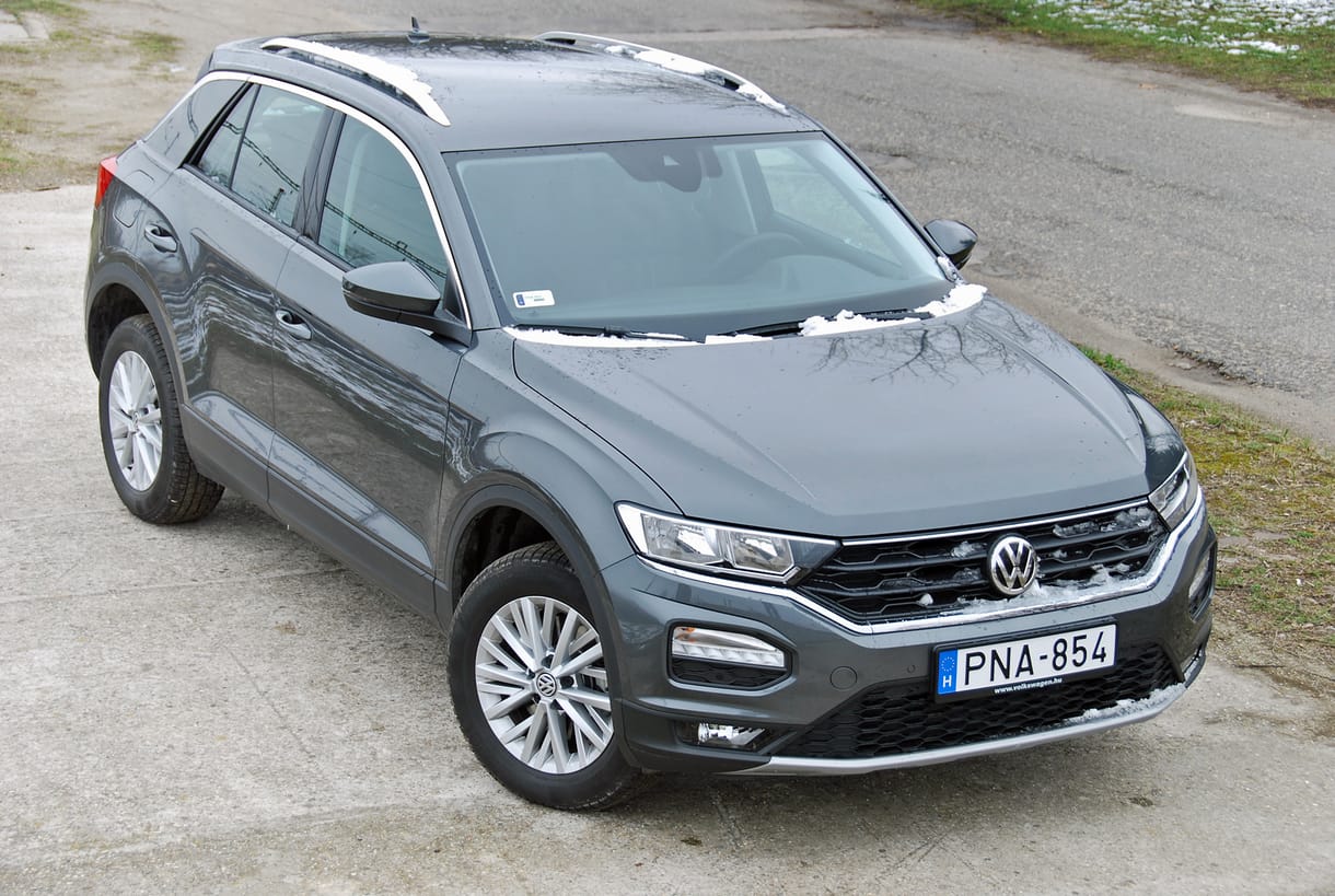 Volkswagen T-Roc-teszt: annyi az unalmas Golfnak?