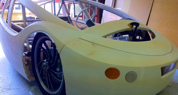 A világ első működő autója, ami 3D nyomtatóval készült [videó]
