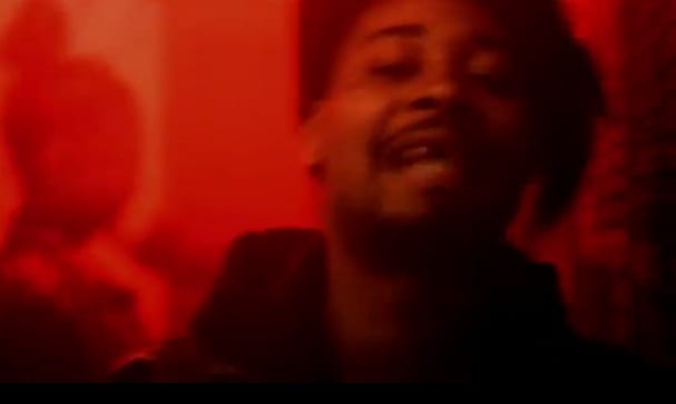 Egy detroiti rapper elveszti az eszét (videó)
