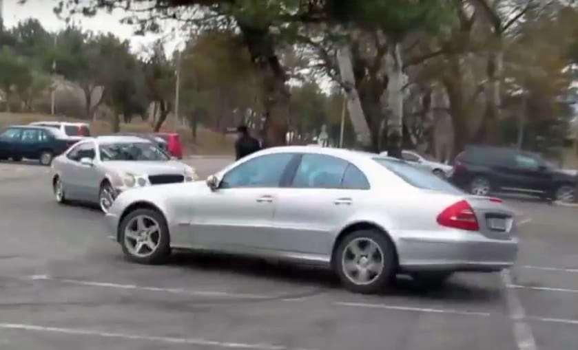 Minek driftel, aki nem tud? Várható volt, hogy nem lesz jó vége – videó
