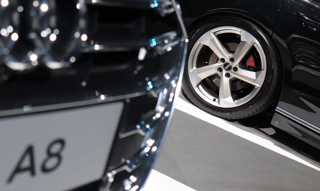 2 év kell az S-osztályos Mercinek, hogy feljöjjön az Audi A8 szintjére