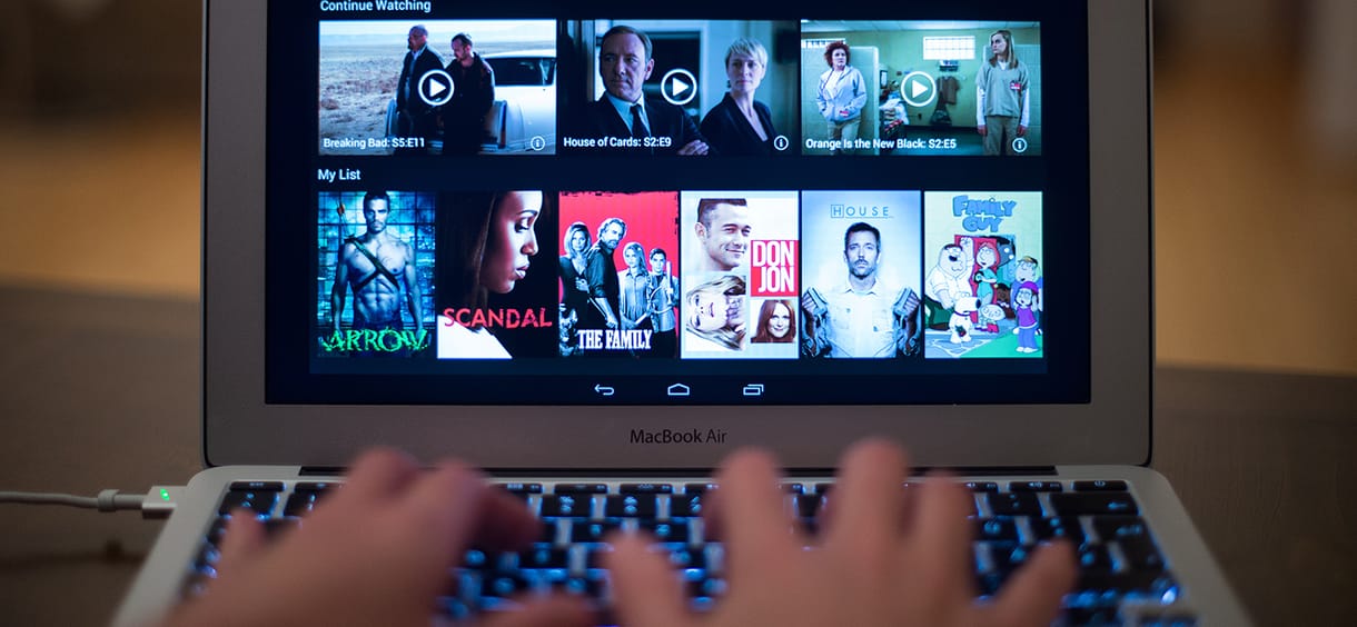 Reklámok és programcsomagok: új korszak jöhet a Netflix és vetélytársai harcában