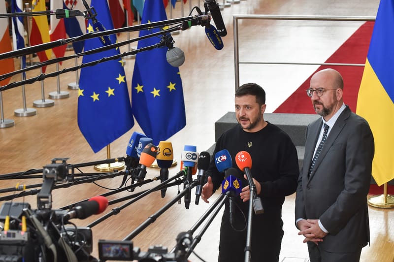 Az ukrán elnök szerint Brüsszelben már barátok veszik körül, 