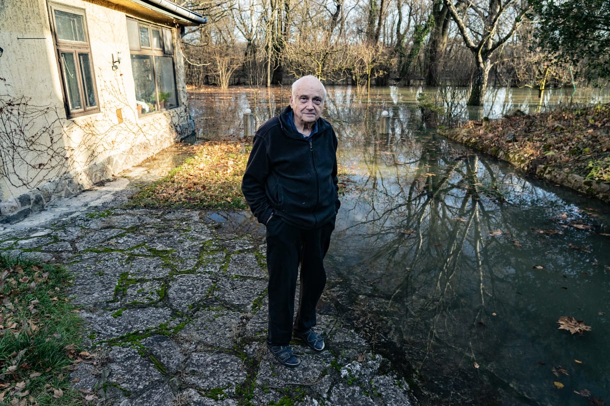 Leányfalun már a kertekben áll a víz, Szentendrén elöntötte a kishajó kikötőt a Duna