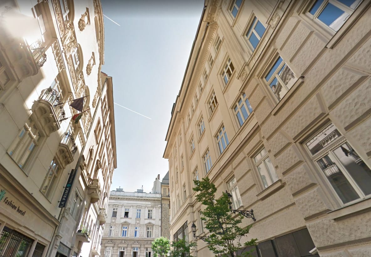 343 millióért kínálnak egy eladó lakást a belvárosban