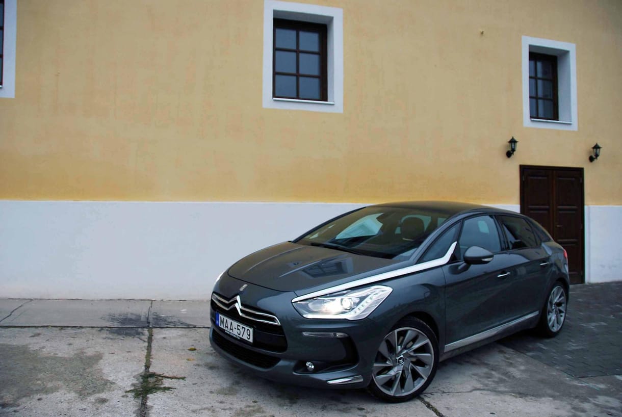 Citroën DS5 teszt: francia flancolás