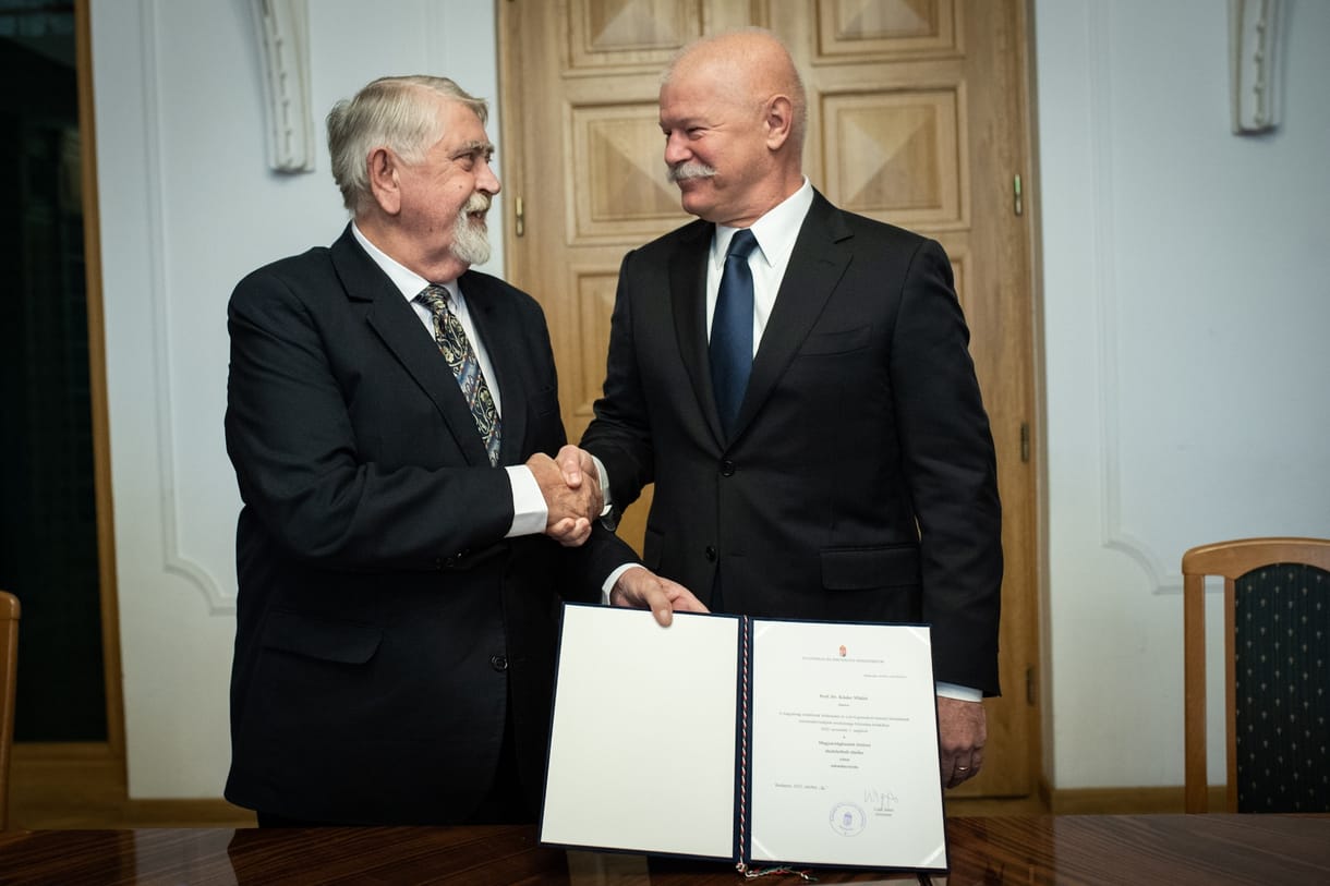 2,2 milliárdos költségvetésből kutathatta tavaly Kásler Magyarságkutató Intézete, mitől lesz erősebb a hazaszeretet