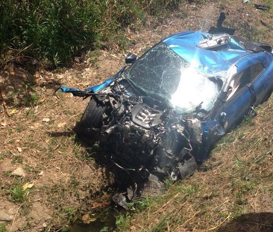 Szervizes borított patakba egy Nissan GT-R-t
