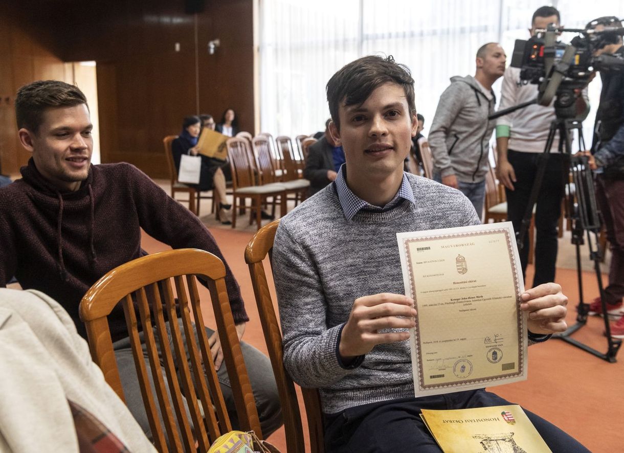 Magyar állampolgár lett az olimpiai ezüstérmes John-Henry Krueger