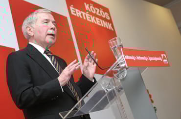 Zárt körben ünnepli az MSZP Horn Gyula születésnapját