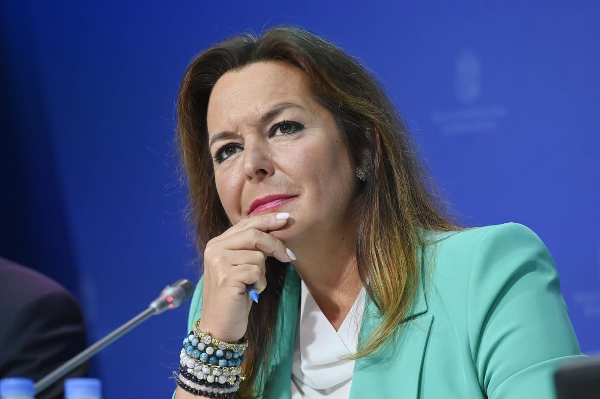 „Ne kütyüzzenek, hanem beszélgessenek” – a kormányszóvivő szerint ezért kell elvenni a diákoktól a mobilt az iskolában