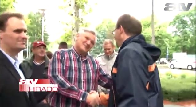 Videó: Puch a politikai odamondogatás után kávézni hívja Hoppált