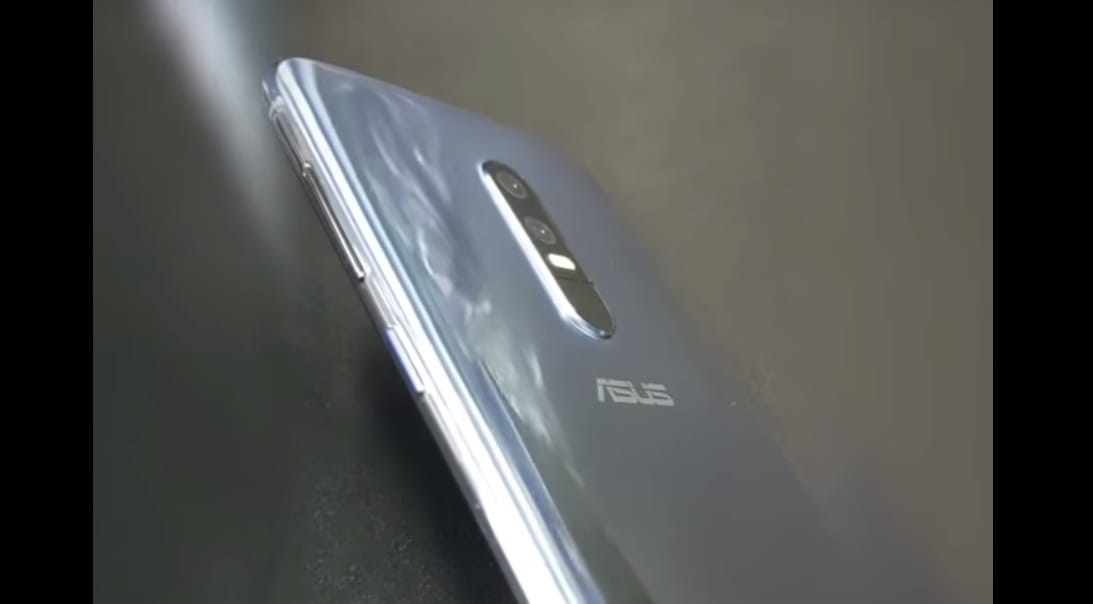 Kiszivárgott videón az Asus új csúcsmobilja, valami nagyon furcsa van az elején