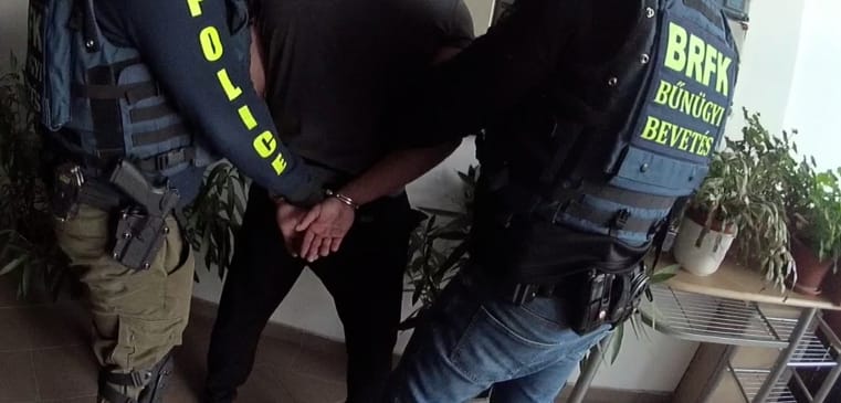 Bilincsben az erzsébetvárosi késelők - videó