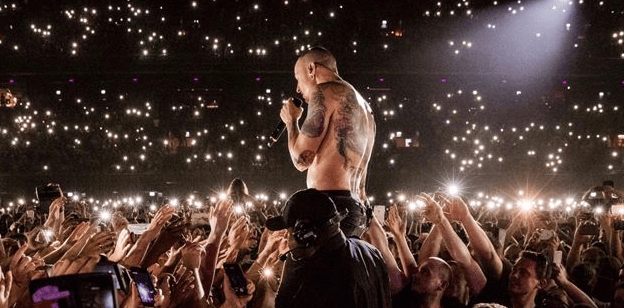 A Linkin Park énekesének özvegye szerint életük Shakespeare-i tragédia volt