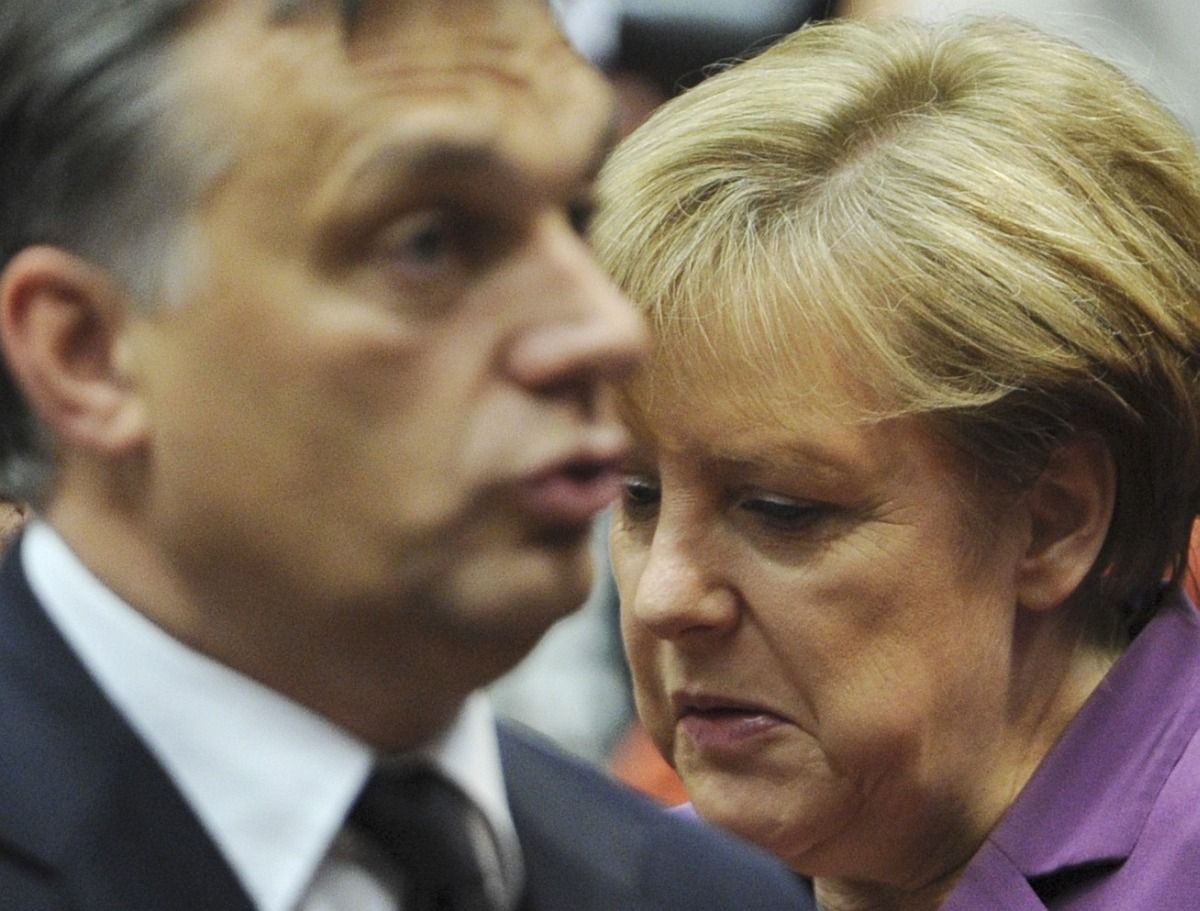 Balázs Péter: az IMF-fel szemben gyengülnek a magyar pozíciók Orbán csapongása miatt