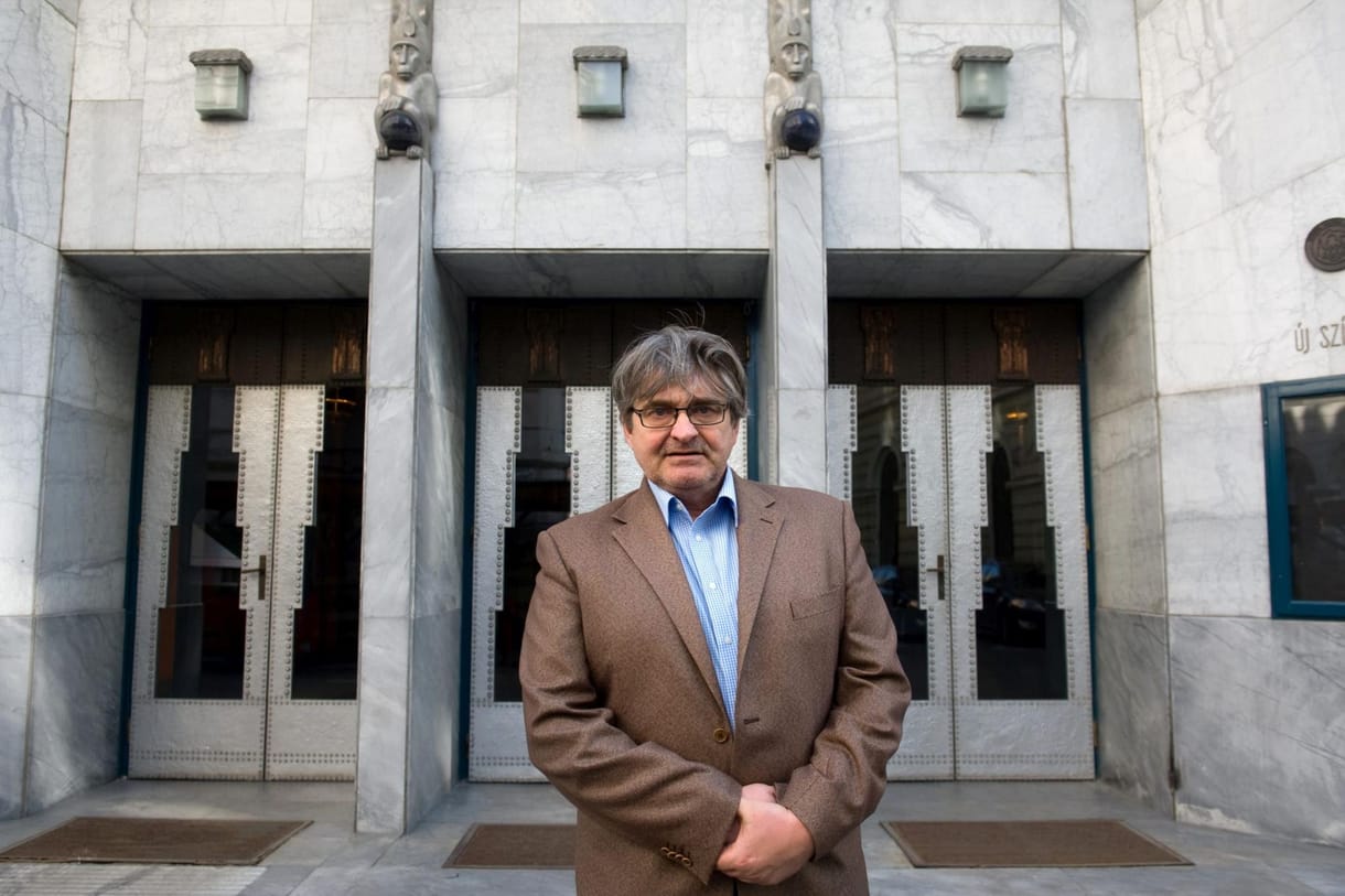 Dörner György újabb öt évig vezetheti az Újszínházat