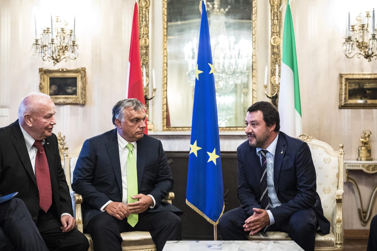 Orbán: Salvini Európa védelmezője, Magyarország mindenben segíteni fogja