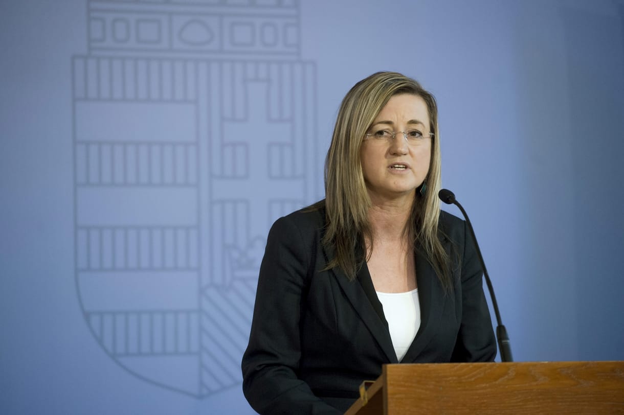 54 fotón szerepelt a fideszes polgármester a makói önkormányzati lap egyetlen számában
