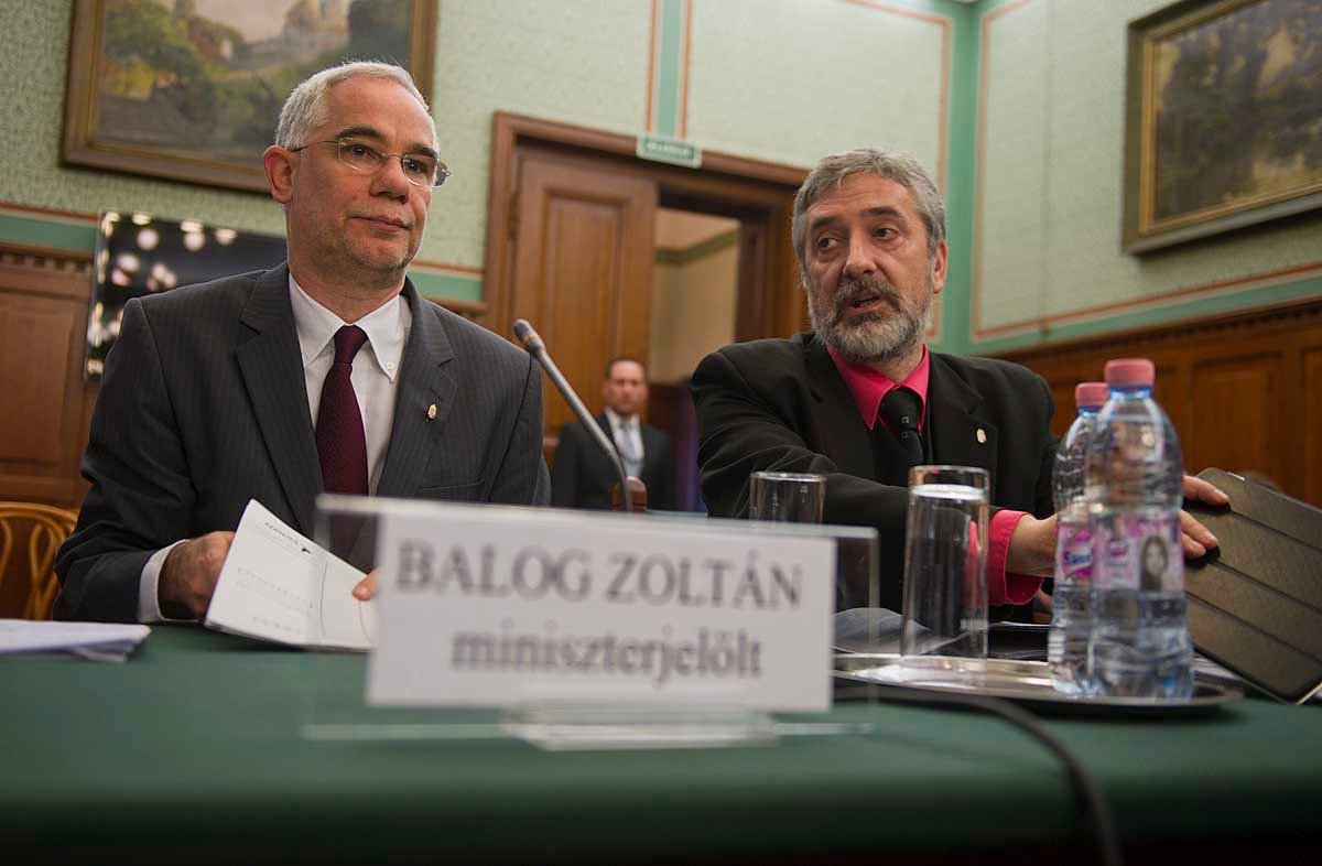 Cigányként támogatni, szegényként büntetni - a kormány kétarcú romapolitikája
