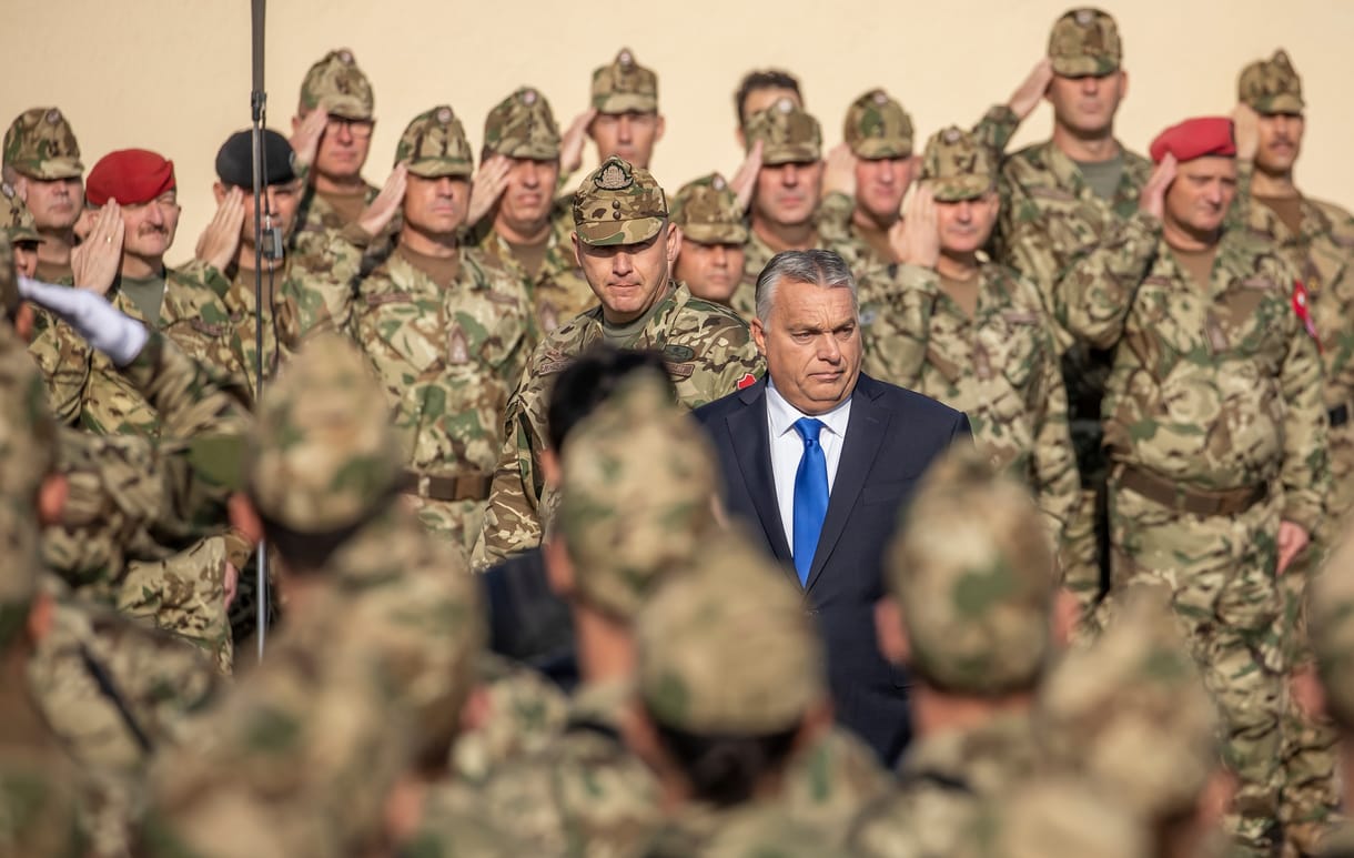 A putyini manipulációt segíti Orbán nemzeti konzultációja