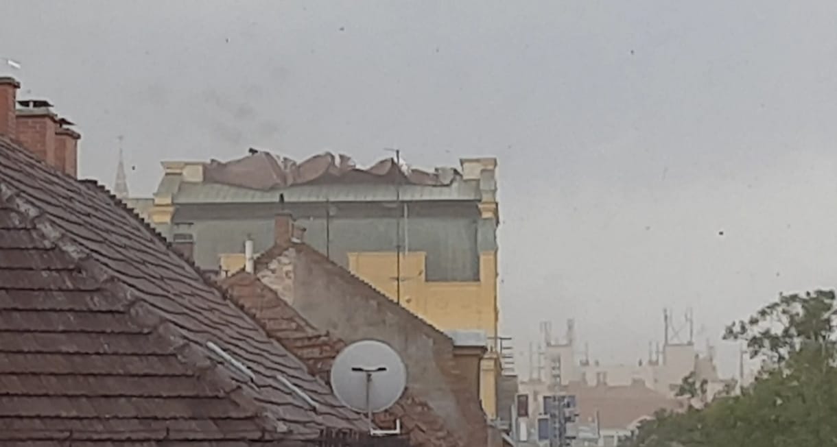Több tízezren maradtak áram nélkül a Dél-Alföldön a vihar miatt