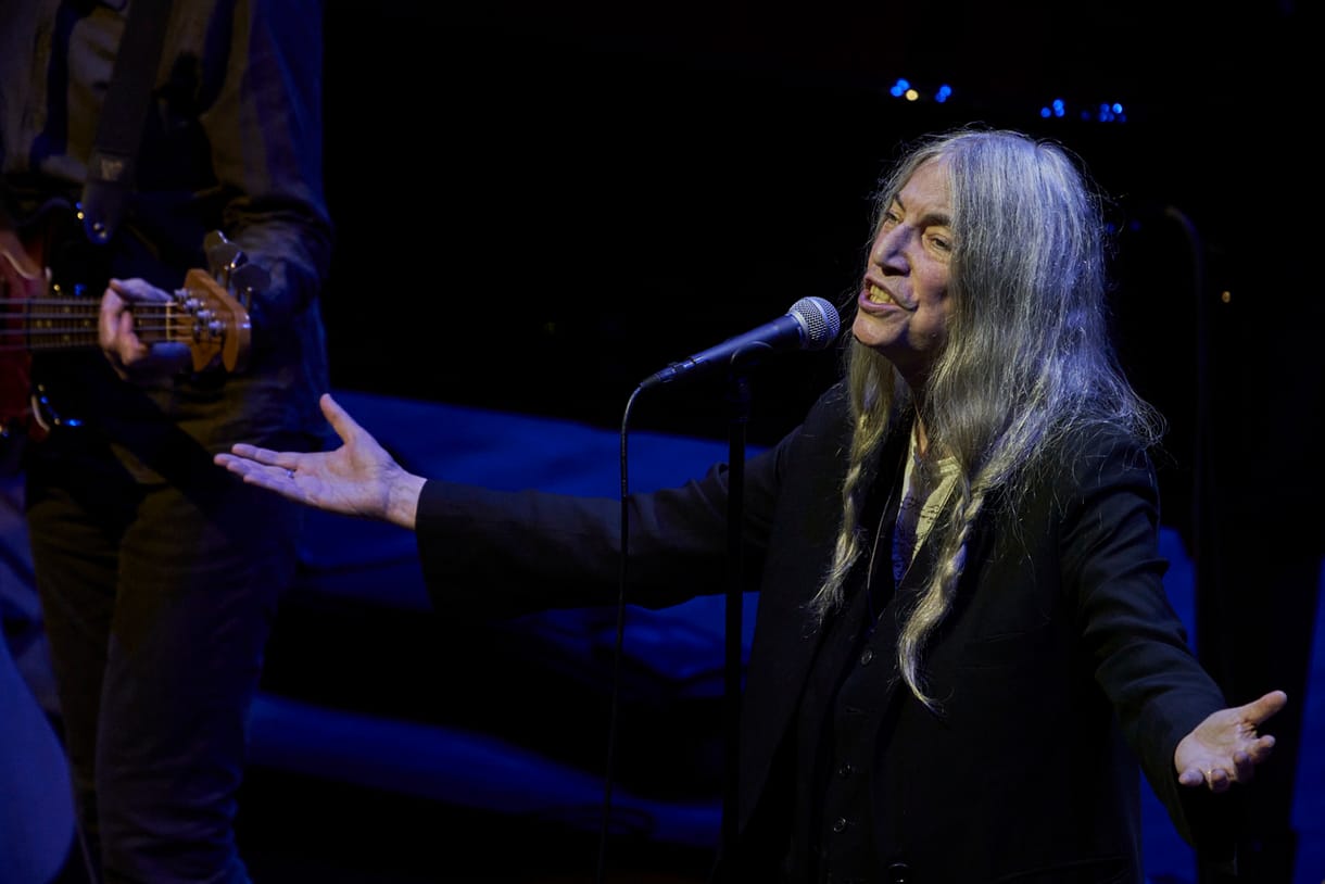 Patti Smith üzenete a magyaroknak: A hatalom a népé, menjetek szavazni!