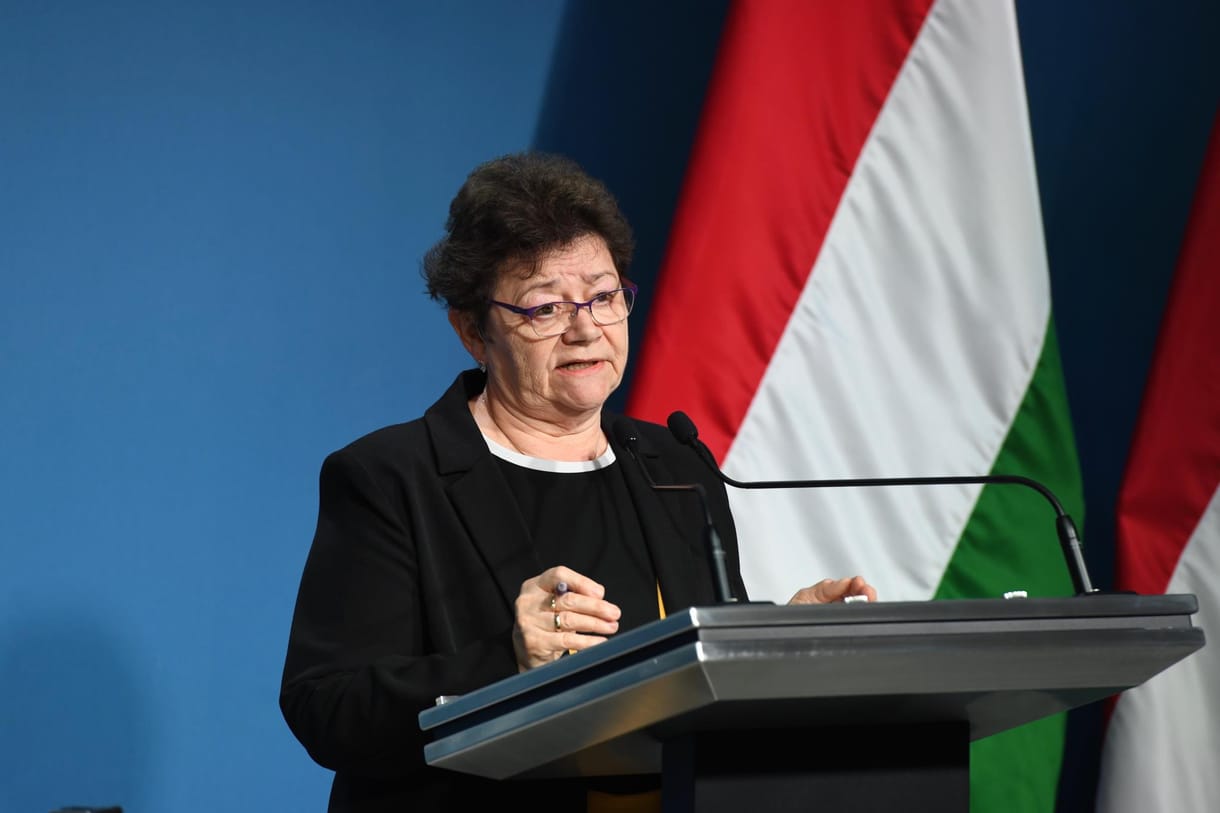 Közérdekű adatigényléssel kellett megszerezni Müller Cecília önéletrajzát