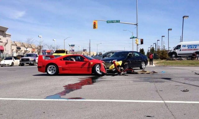 Összetört Enzo Ferrari szeme fényének egyik példánya – fotók