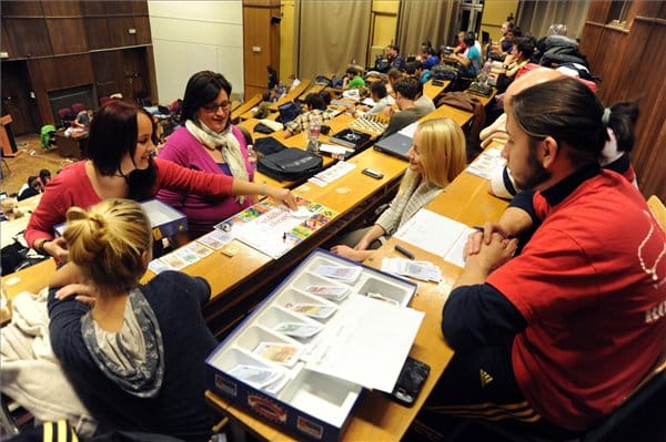 Éhségsztrájkoló egyetemisták Szegeden