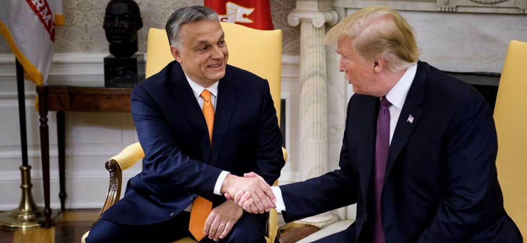 Amerikai médiaszakértő: Trump Orbán forgatókönyvét vette át a sajtó átalakításához